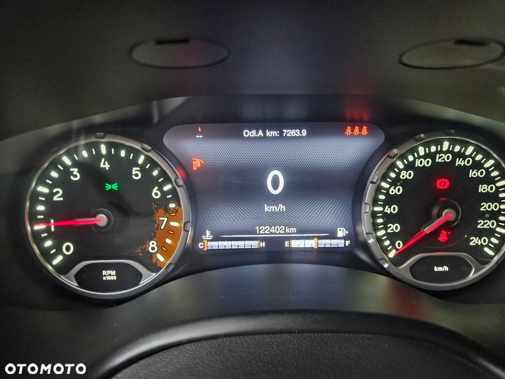 Jeep Renegade 1.4 MultiAir Limited - 36