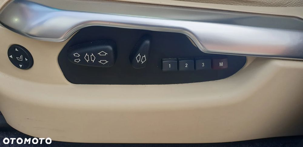 Land Rover Range Rover - 22