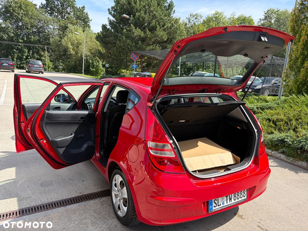 Hyundai i30 i30cw 1.4 blue Comfort - 9