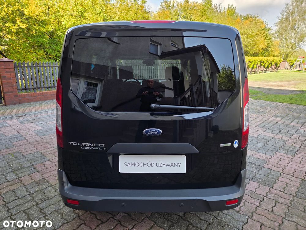 Ford Tourneo Connect - 11