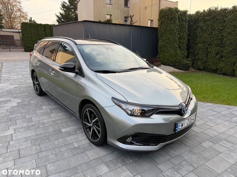 Toyota Auris Hybrid 135 Prestige - 10