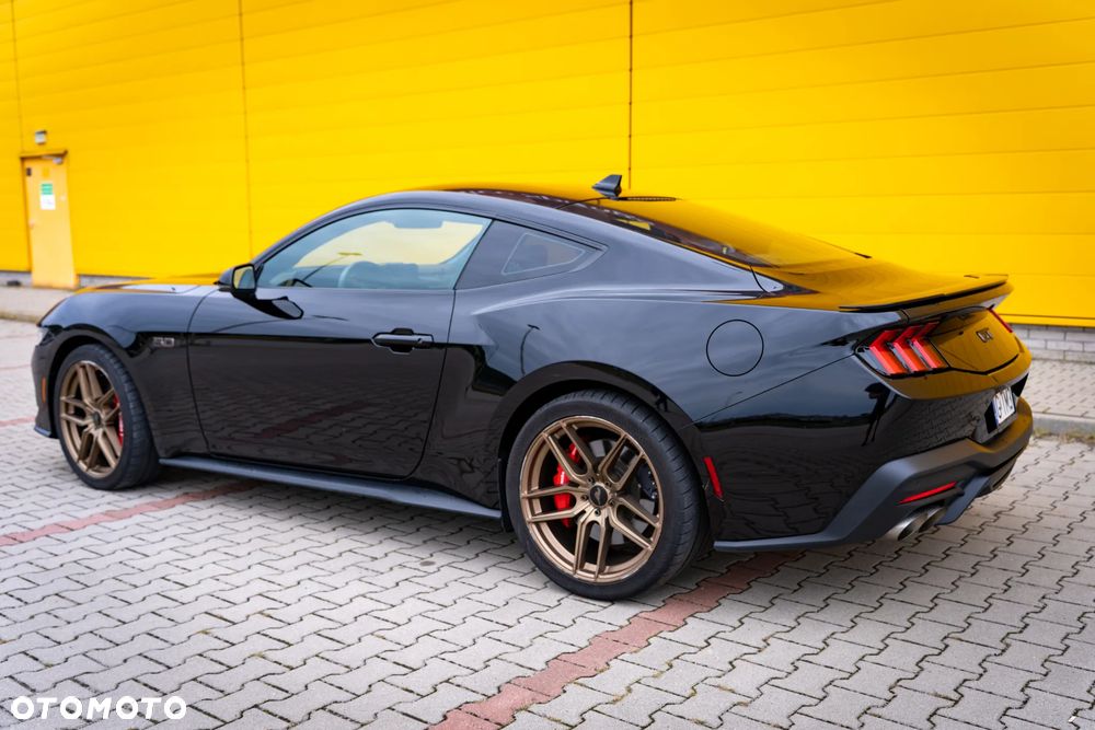 Ford Mustang 5.0 V8 GT - 18