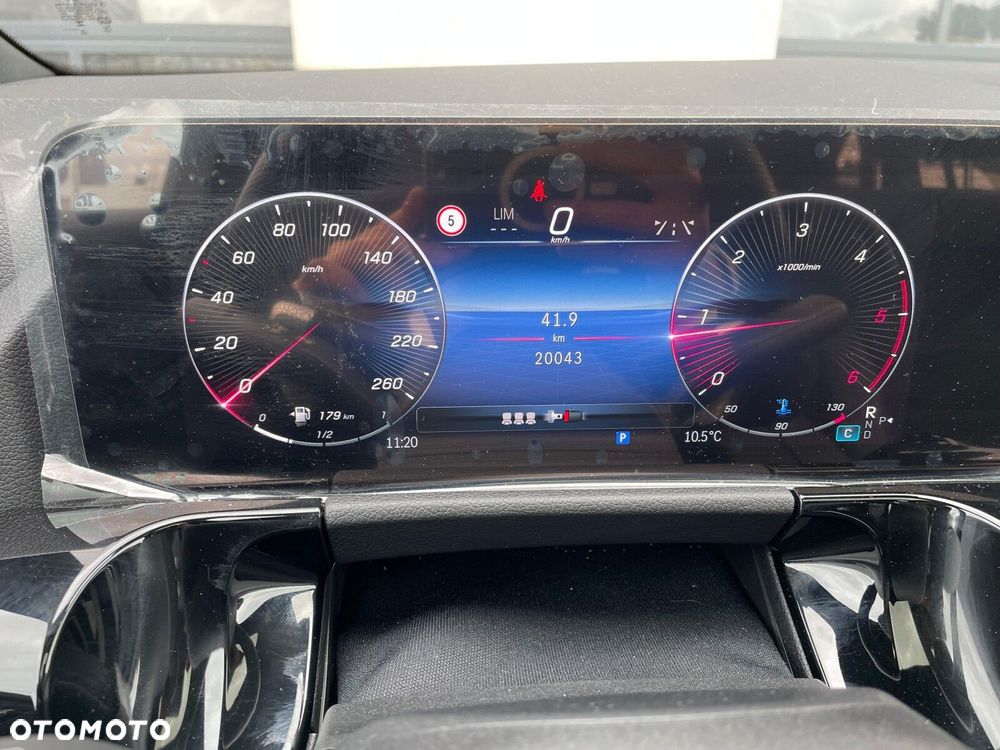 Mercedes-Benz GLA - 22