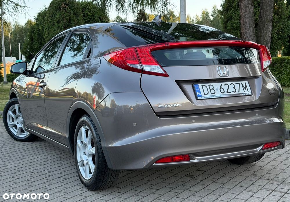Honda Civic 1.8 Executive - 3