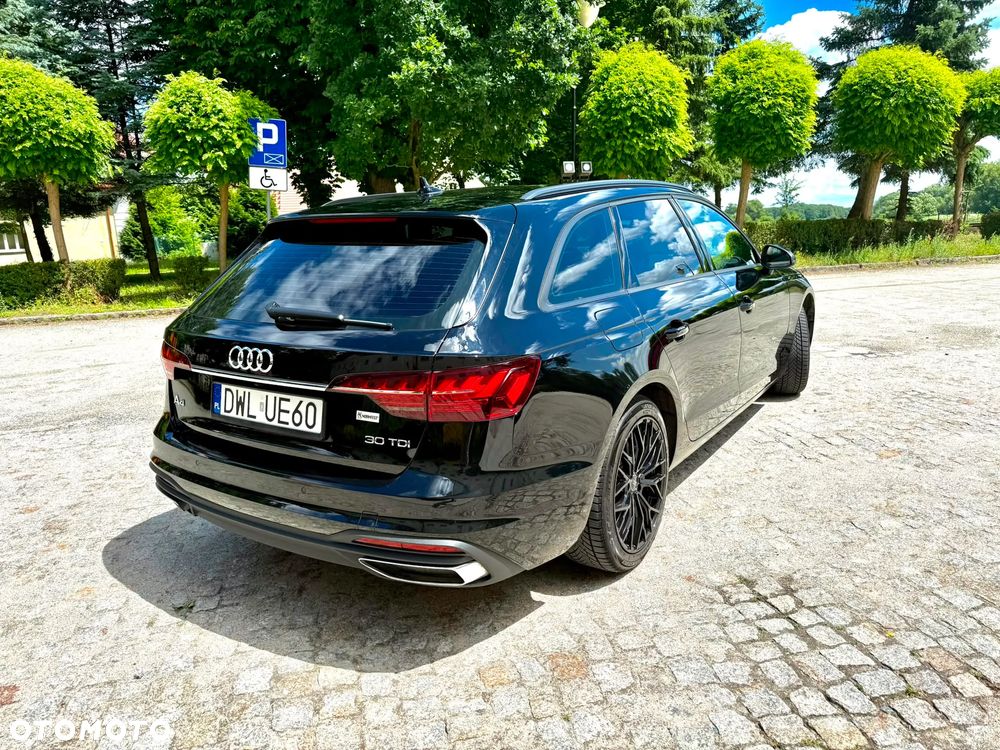 Audi A4 Avant 30 TDI mHEV Advanced S tronic - 9
