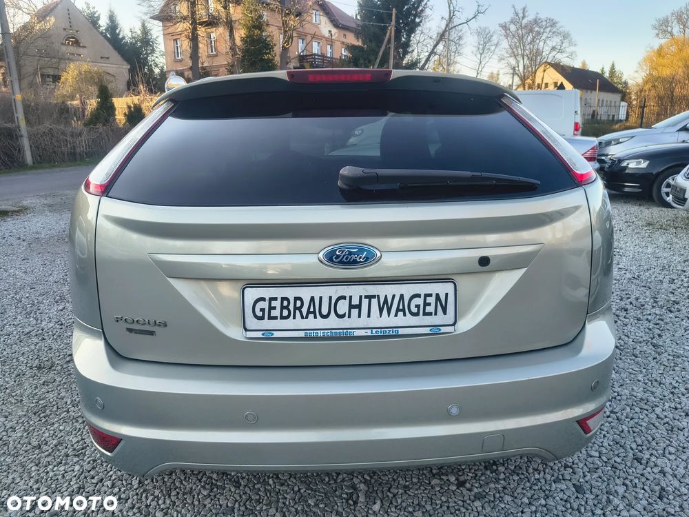 Ford Focus 1.6 Ghia - 7
