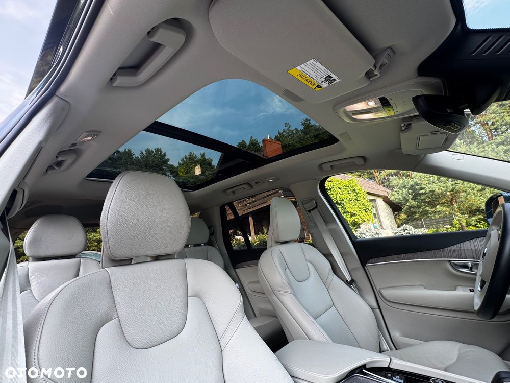 Volvo XC 90 - 19