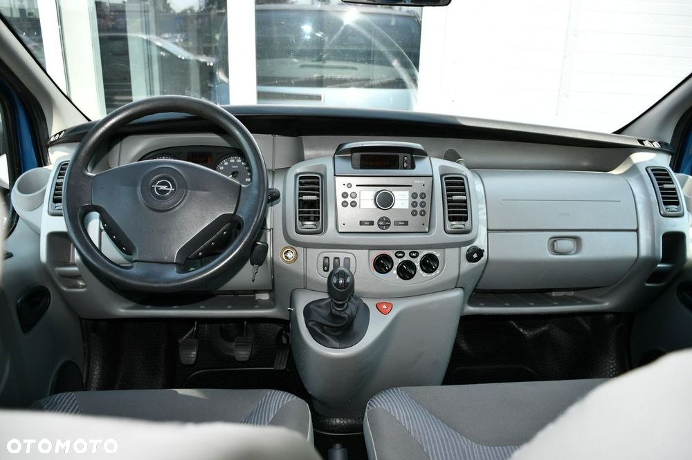 Opel Vivaro - 22