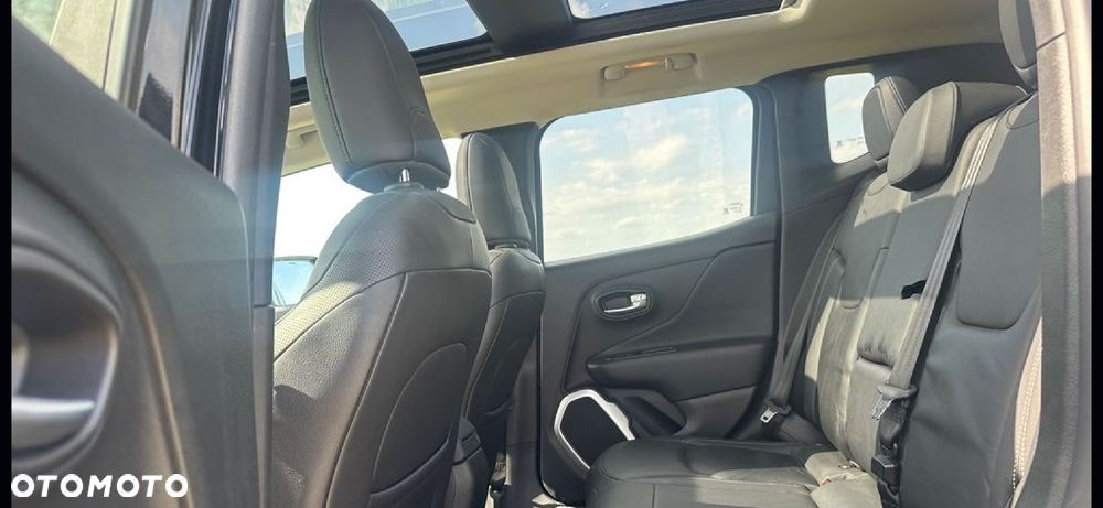 Jeep Renegade 1.4 MultiAir DSG Business Line - 19