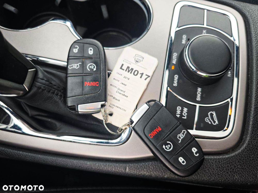 Jeep Grand Cherokee - 10