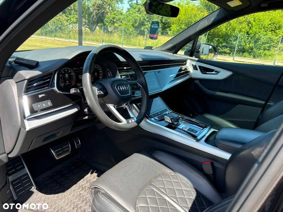 Audi Q7 - 8