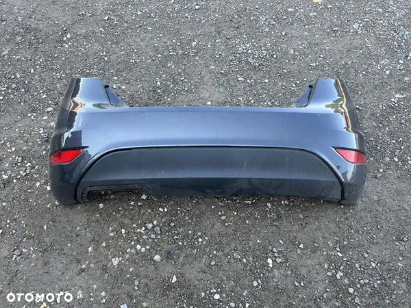 zderzak tył tylni Ford Fiesta Mk7 08r-13r