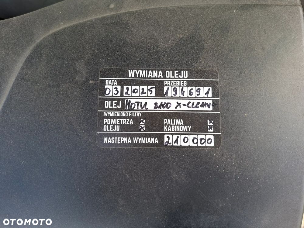 BMW Seria 1 118d DPF - 13