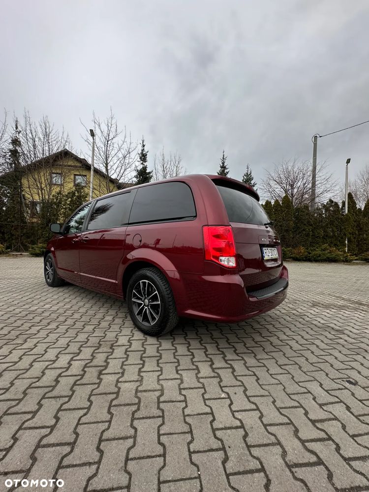 Dodge Grand Caravan 3.6 R/T - 7