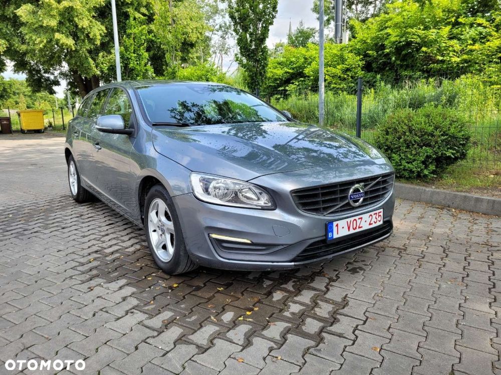 Volvo V60 D2 Summum - 5