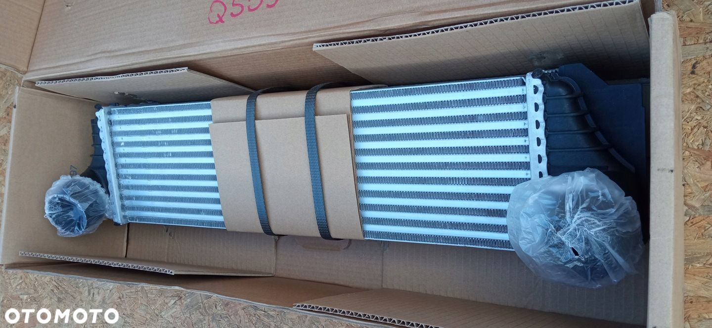 BMW 5 F10 F11 F01 09- INTERCOOLER CHŁODNICA POWIETRZA NISSENS 96441 NOWA - 2