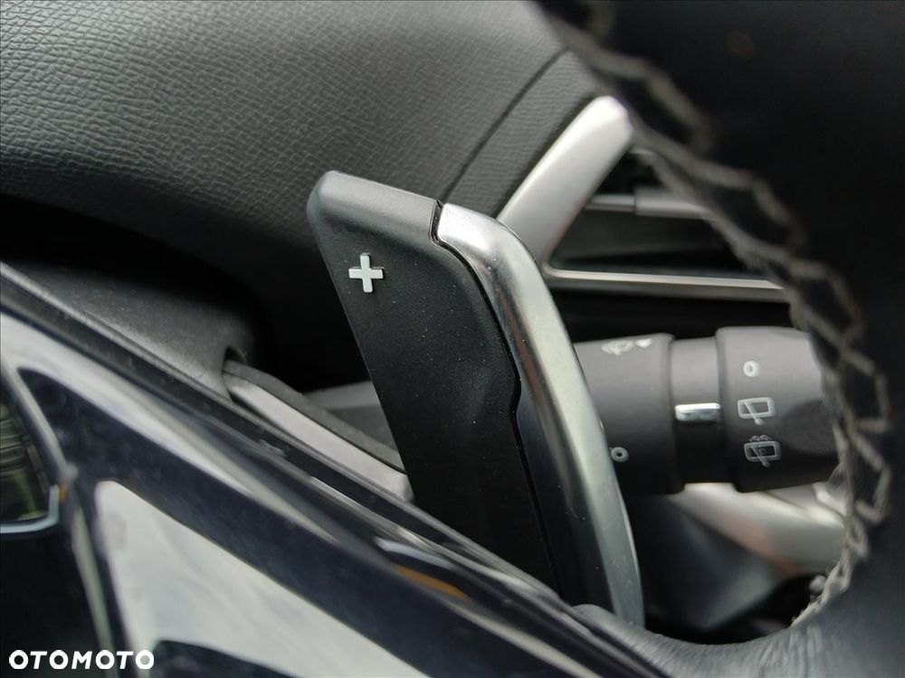 Peugeot 5008 1.6 PureTech Allure S&S EAT8 - 22
