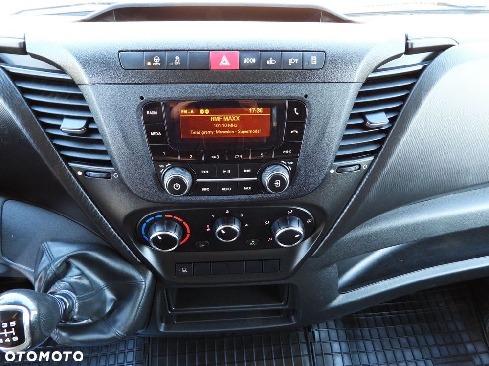 Iveco DAILY 50C16 PLANDEKA 10 PALET TEMPOMAT BLIŹNIACZE KOŁA KLIMATYZACJA  160KM - 36