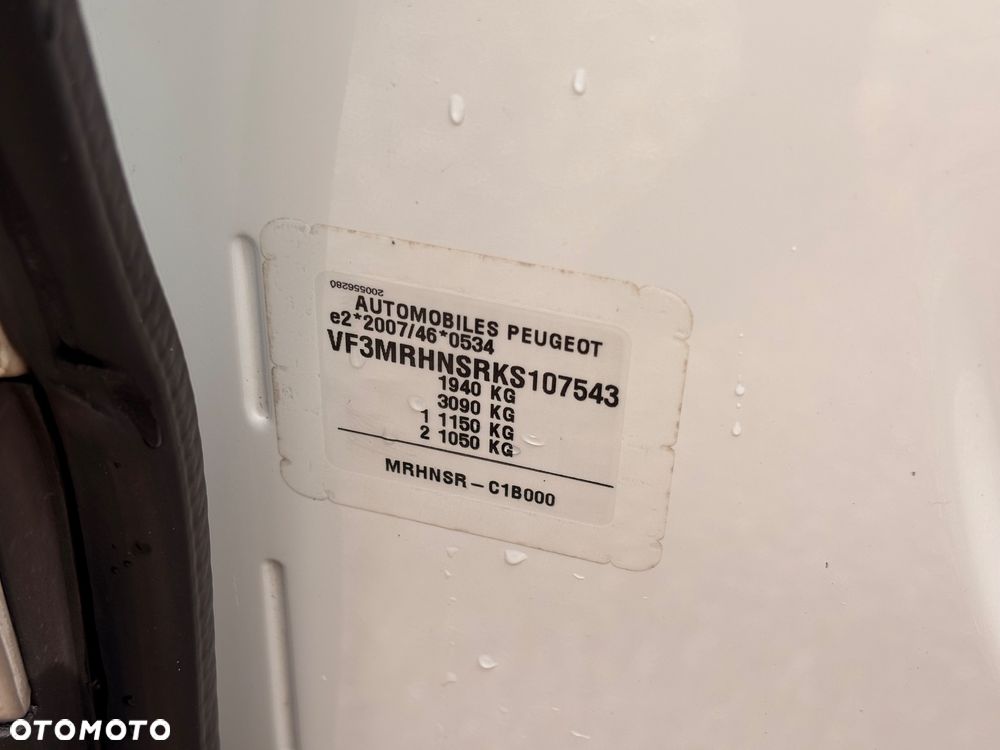 Peugeot 3008 PureTech 130 Stop & Start GPF EAT8 Allure - 25