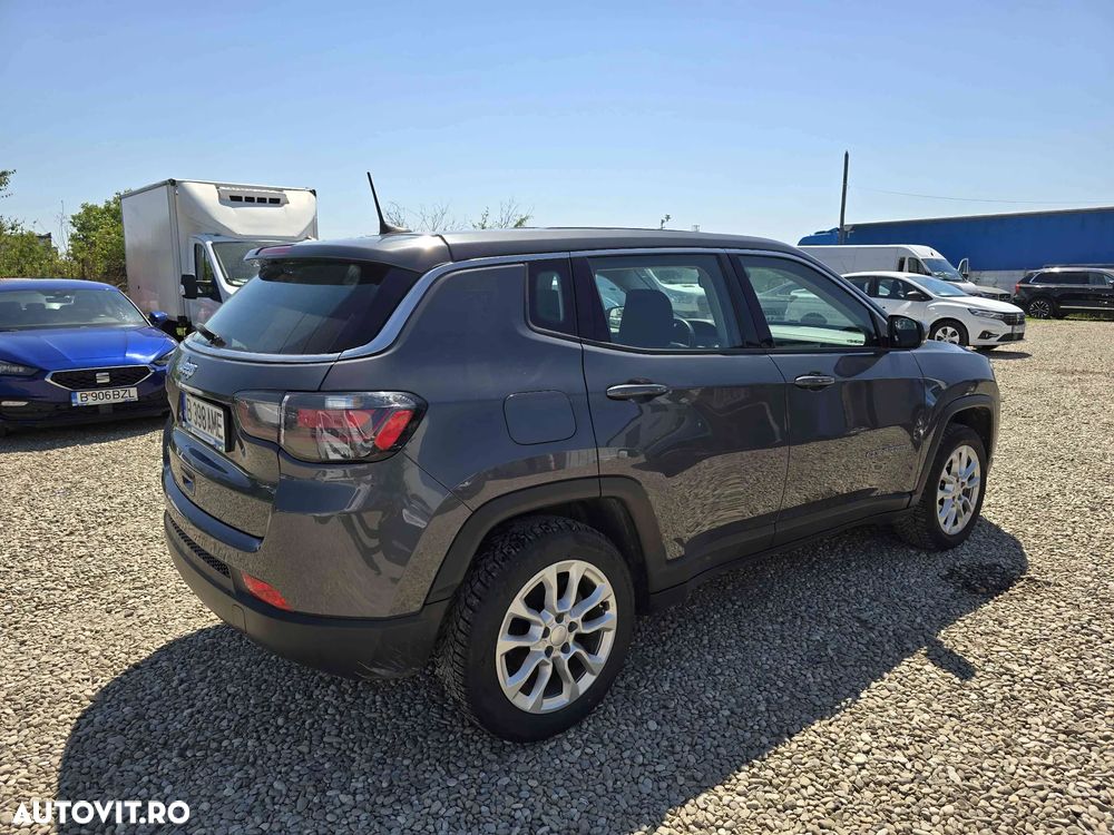 Jeep Compass - 4
