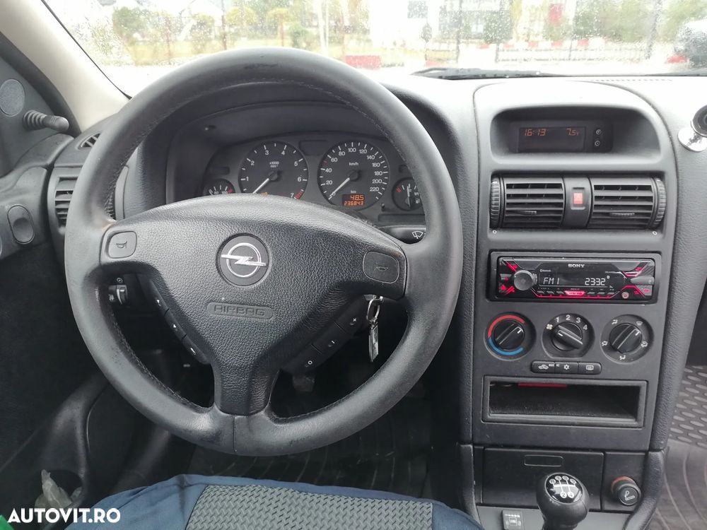 Opel Astra 1.6 - 14