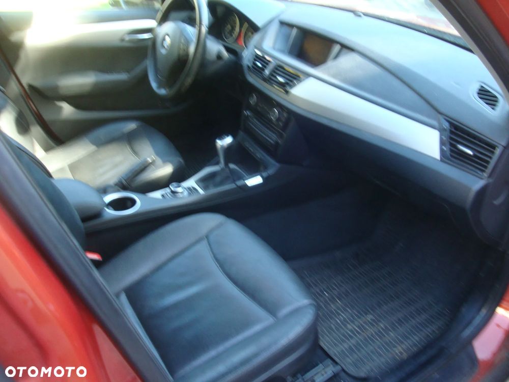 BMW X1 sDrive16d - 8