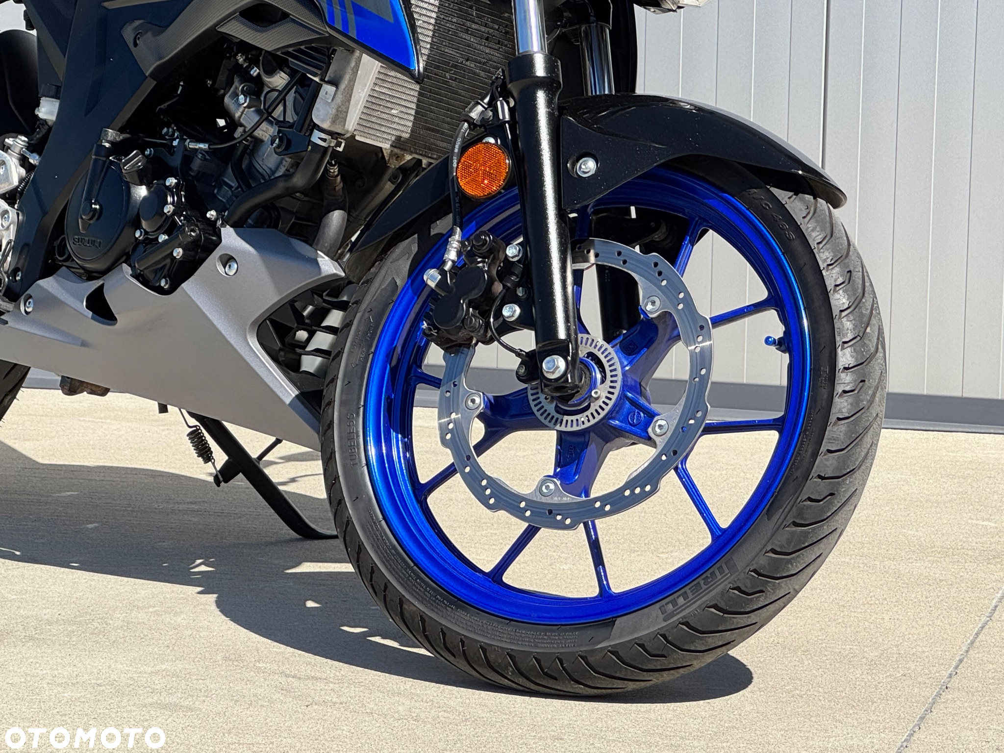 Suzuki GSX - 3