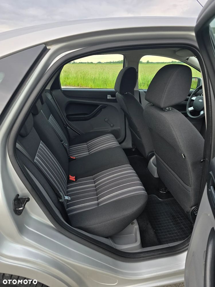 Ford Focus 1.8 TDCi Amber X - 12