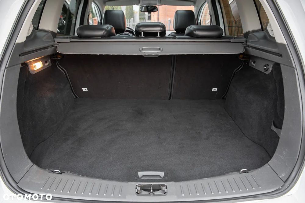 Ford Kuga 2.5 4x4 Individual - 27