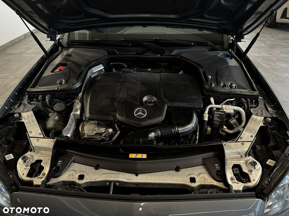 Mercedes-Benz Klasa E - 31