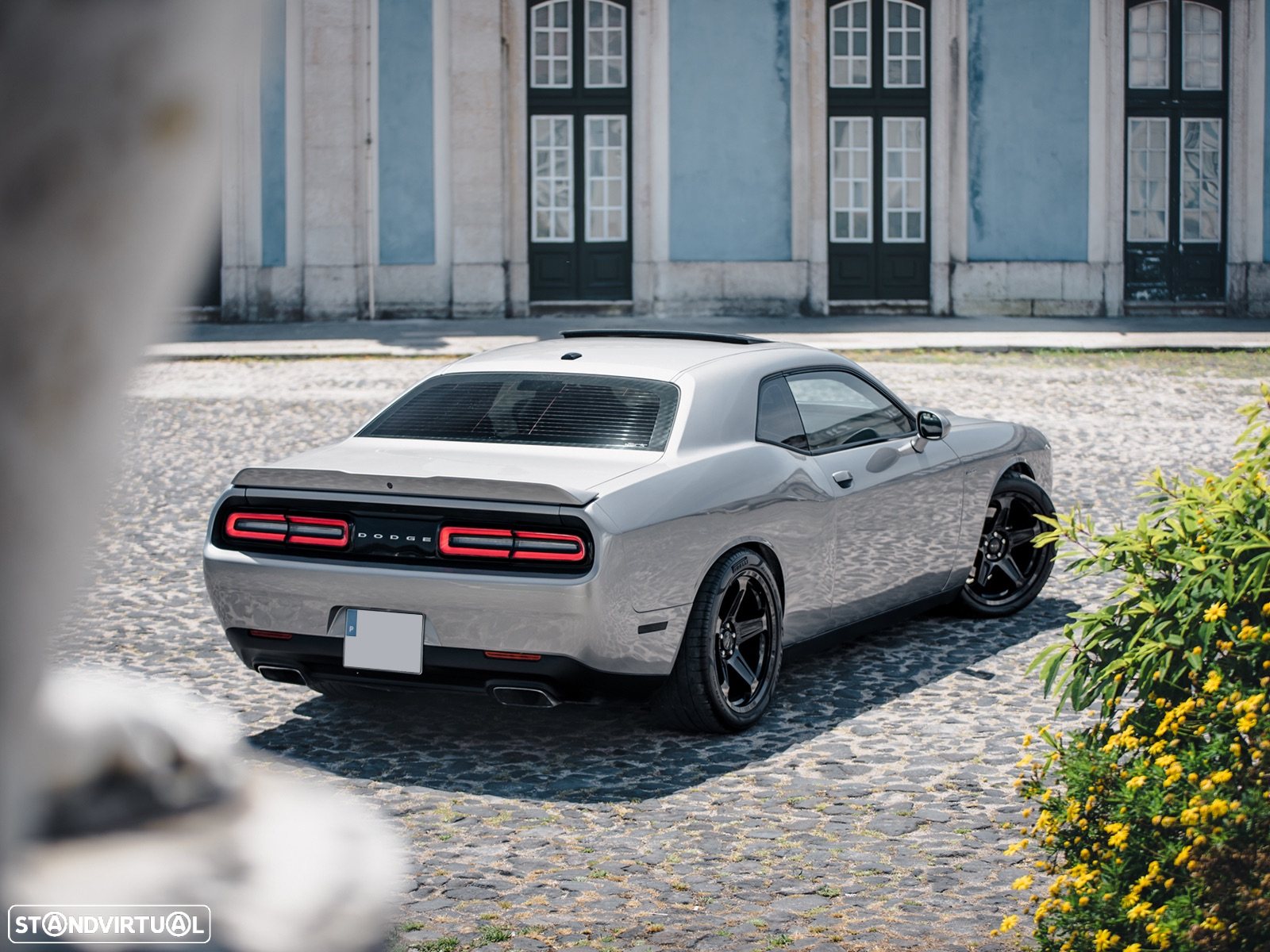 Dodge Challenger Auto R/T Plus - 9