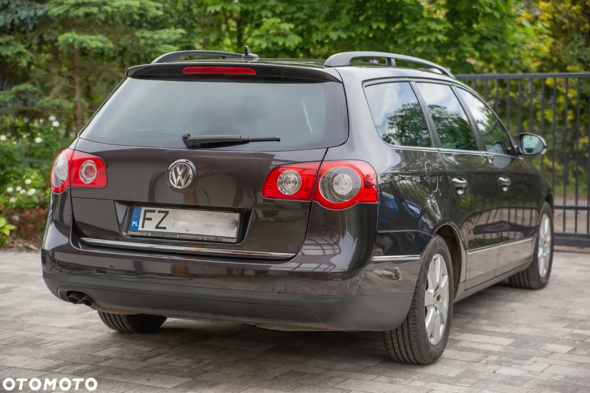 Volkswagen Passat 1.9 TDI Sportline - 4