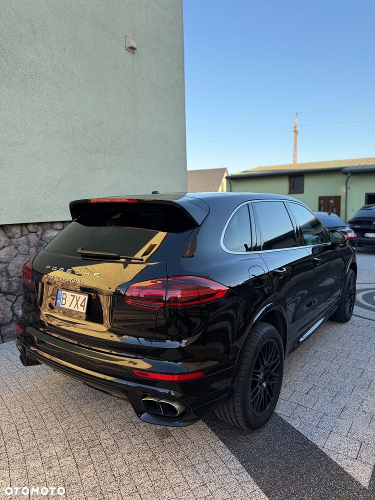 Porsche Cayenne - 5