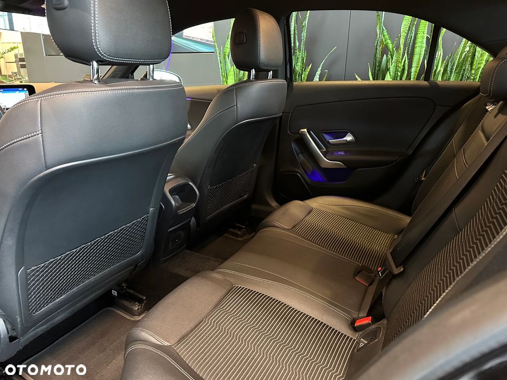 Mercedes-Benz Klasa A 250 Style 7G-DCT - 12