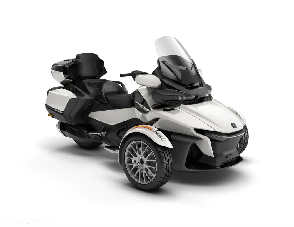 Can-Am Spyder - 2
