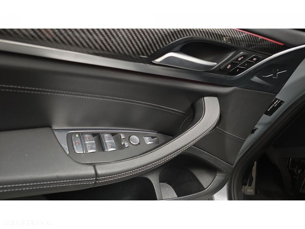 BMW X3 xDrive30d - 29
