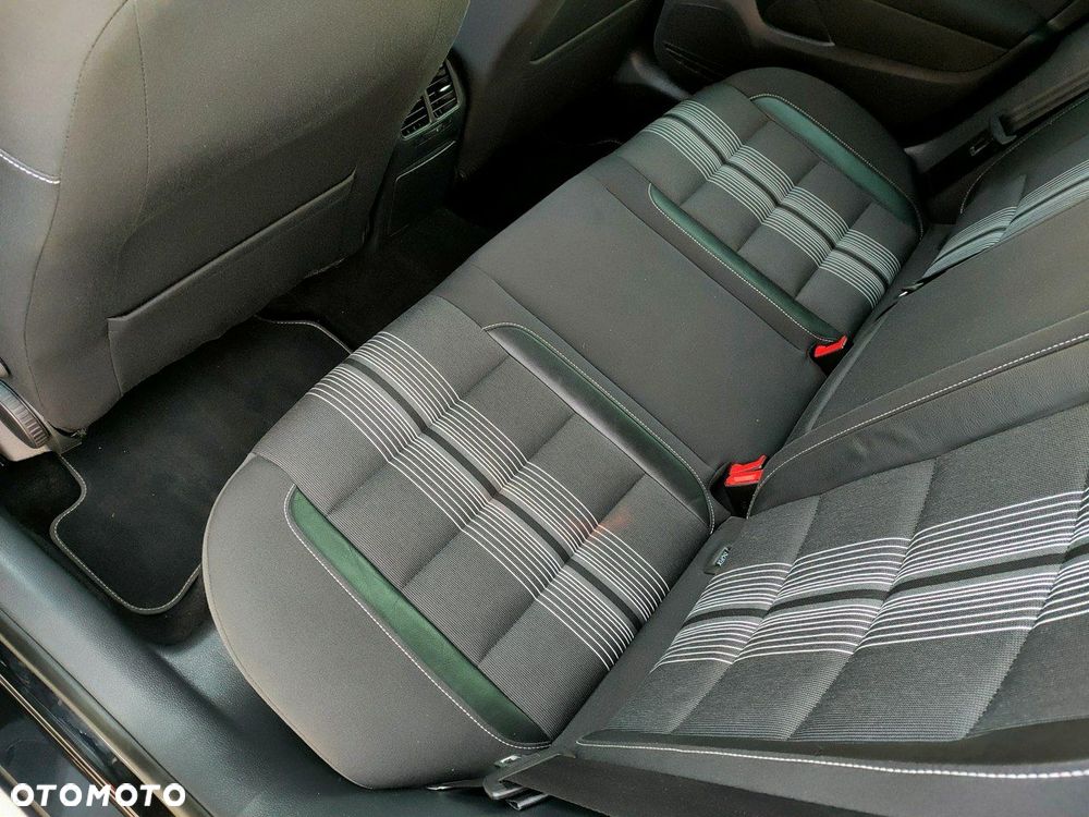 Volkswagen Golf - 13