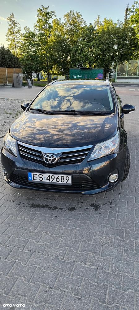 Toyota Avensis 1.8 Comfort - 1