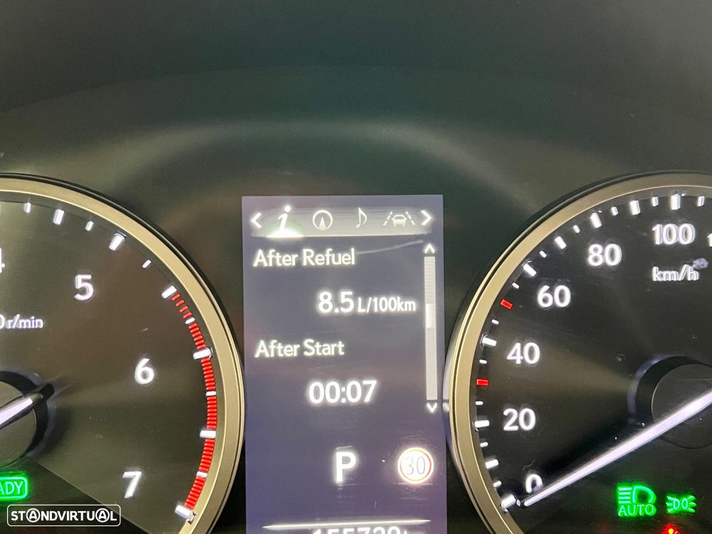 Lexus NX 300h Business - 32