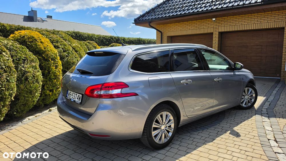 Peugeot 308 1.5 BlueHDi Allure S&S - 22