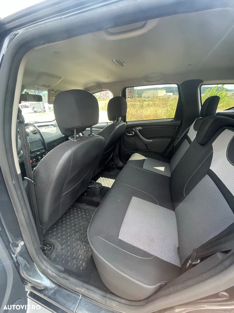 Dacia Duster 1.5 dCi 4WD Essential - 8