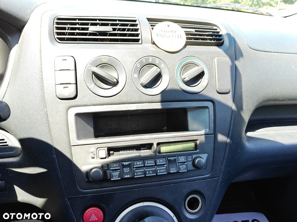 Honda Civic 1.4i LS - 23