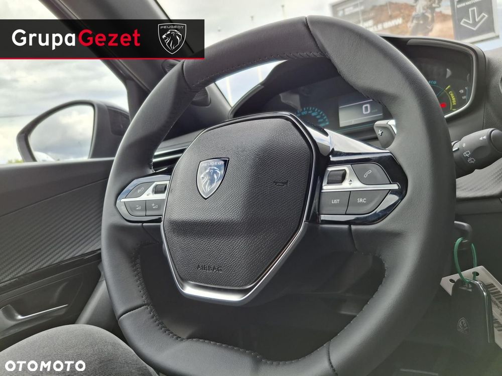 Peugeot 2008 - 11