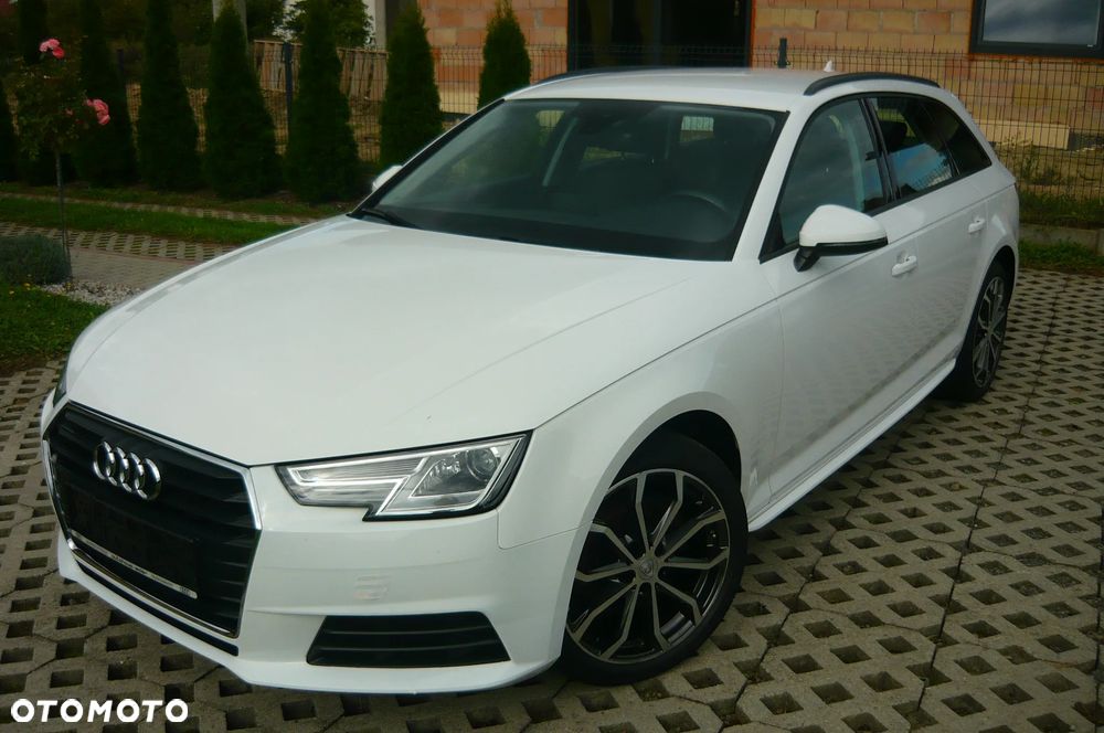 Audi A4 Avant - 1