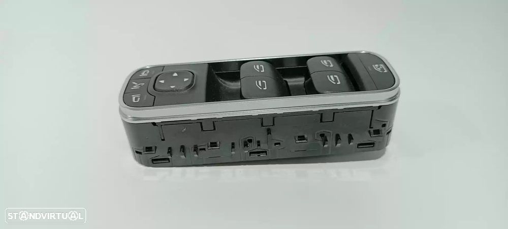 COMANDO ELEVADOR DE VIDRO FRONTAL ESQUERDO MERCEDES-BENZ CLASSE A 2019 -A1679050... - 2