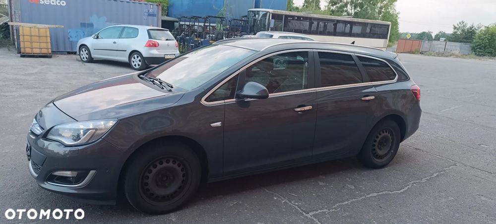 Opel Astra 2.0 CDTI Exklusiv - 8