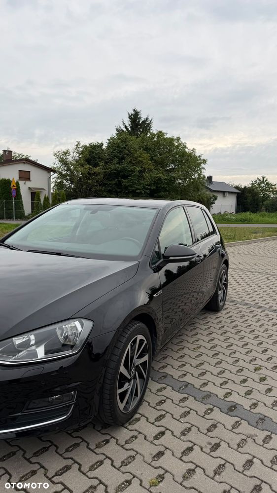 Volkswagen Golf - 8