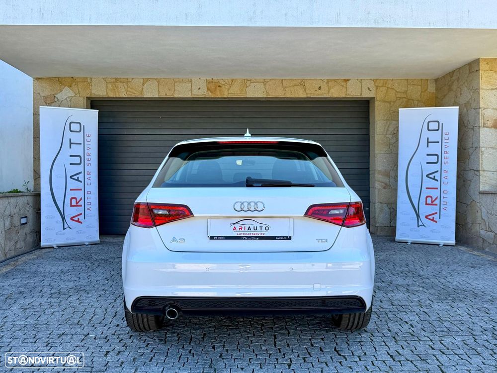 Audi A3 Sportback 1.6 TDI (clean diesel) S line Sport Pack - 6