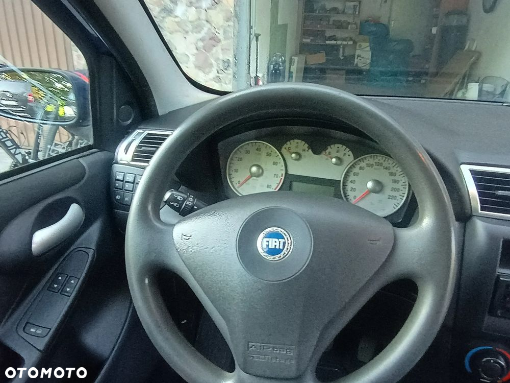 Fiat Stilo 1.6 16V Active - 10