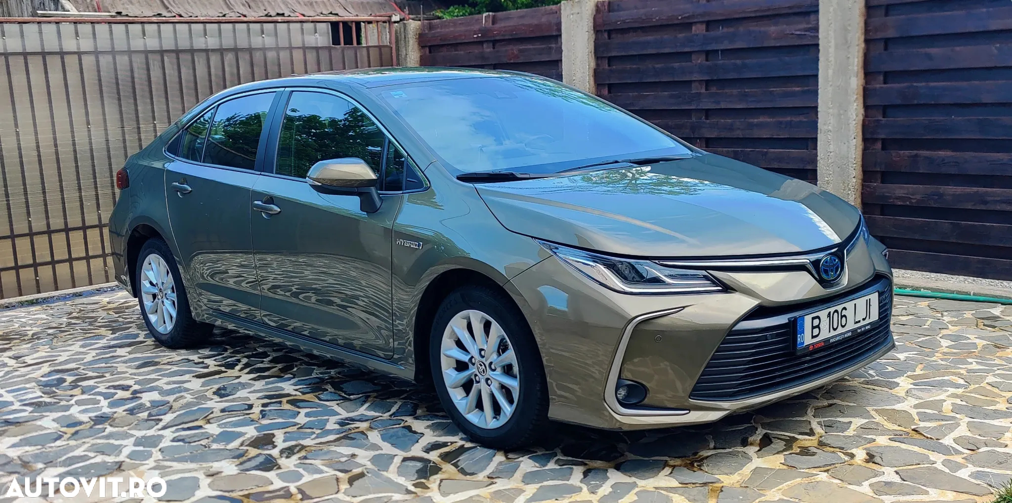 Toyota Corolla 1.8 HSD Dynamic - 23